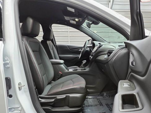 Used 2023 Chevrolet Equinox RS FWD image 15