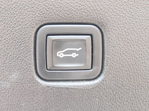 Used 2020 Chevrolet Blazer RS w/ LPO, Floor Liner Package AWD/4WD image 19