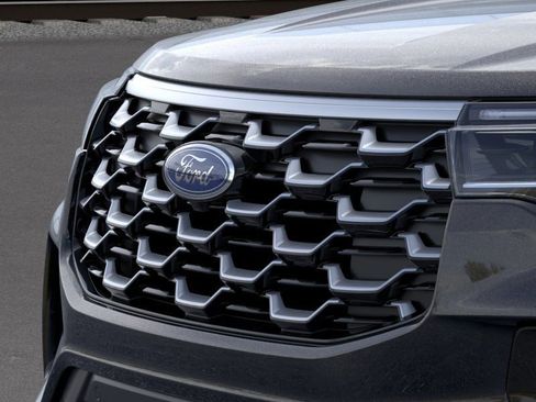 New 2026 Ford Explorer Platinum image 17