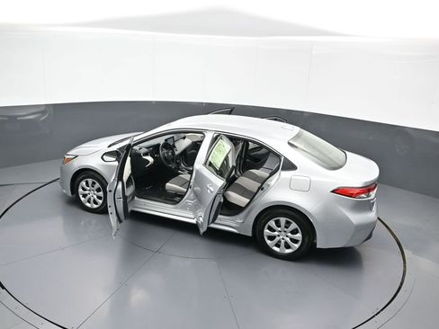 Certified 2024 Toyota Corolla LE AWD/4WD image 42