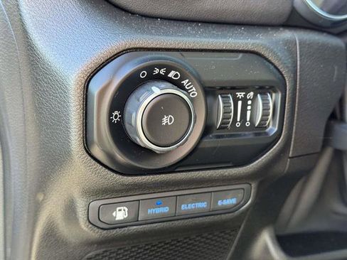 Used 2021 Jeep Wrangler Unlimited Rubicon 4xe w/ Steel Bumper Group image 12