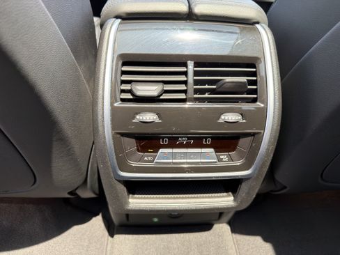Used 2021 BMW X5 xDrive40i w/ M Sport Package AWD/4WD image 21