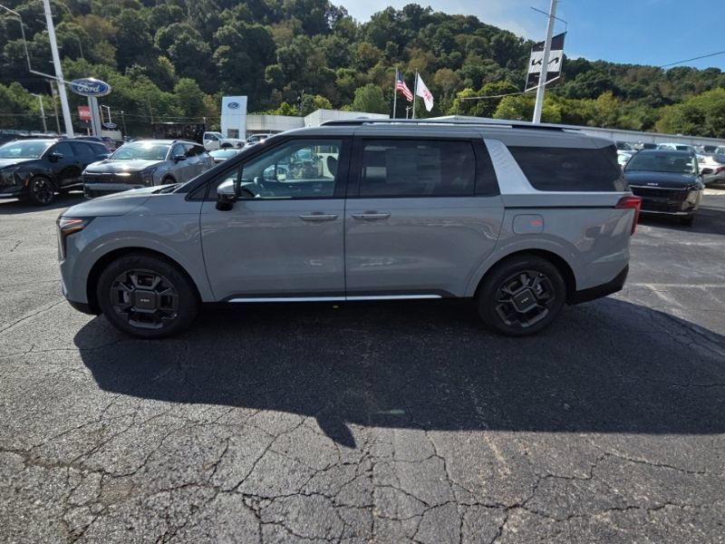 New 2027 Kia Carnival SX FWD image 4