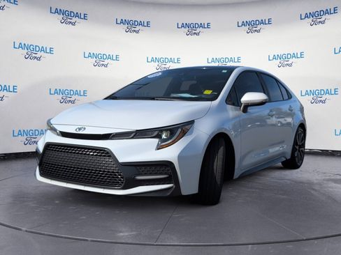 Used 2022 Toyota Corolla XSE image 11