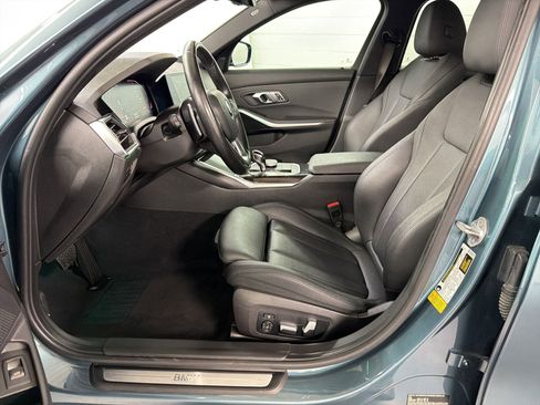 Used 2021 BMW 330i Sedan w/ Premium Package image 5