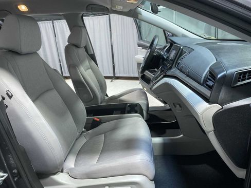Used 2018 Honda Odyssey LX image 14