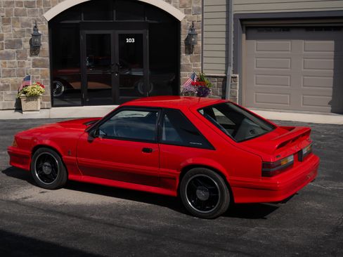 Used 1993 Ford Mustang Cobra RWD image 5