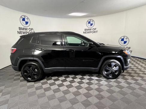 Used 2019 Jeep Compass Latitude AWD/4WD image 12