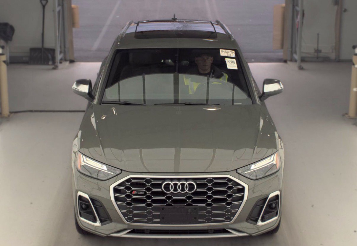 Used 2024 Audi SQ5 Premium Plus AWD/4WD image 2