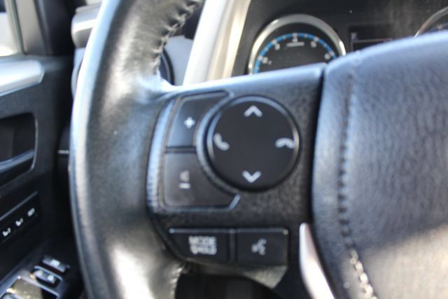 Used 2016 Toyota RAV4 Limited w/ Advanced Technology Package AWD/4WD image 29