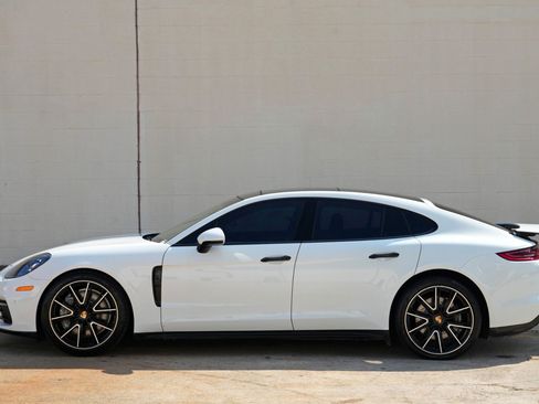 Used 2019 Porsche Panamera RWD image 46