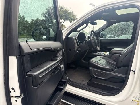 Used 2021 Ford Expedition XLT RWD image 14
