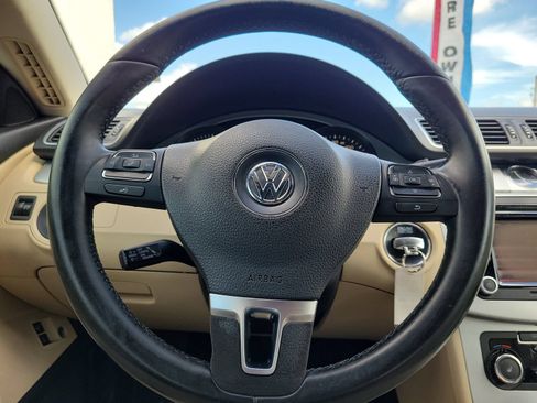 Used 2012 Volkswagen CC Sport FWD image 20