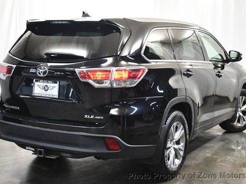 Used 2015 Toyota Highlander XLE image 9
