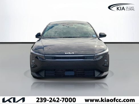 New 2026 Kia K4 FWD image 2