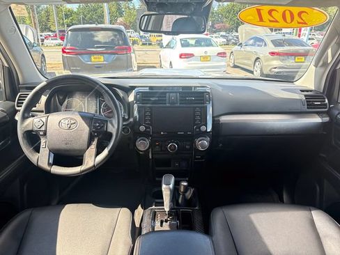 Used 2021 Toyota 4Runner TRD Off-Road Premium w/ Moonroof Package AWD/4WD image 11