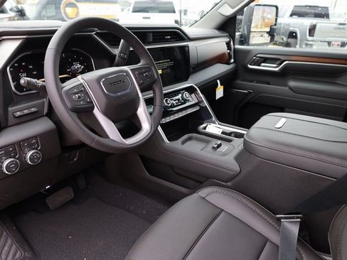 Used 2026 GMC Sierra 3500 Denali w/ Technology Package AWD/4WD image 12
