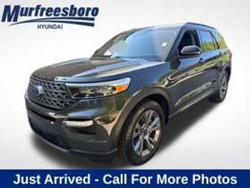 Used 2022 Ford Explorer XLT w/ Equipment Group 202A image 1