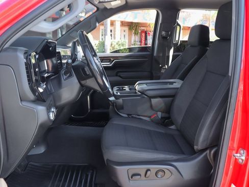 Used 2022 GMC Sierra 1500 Elevation RWD image 16