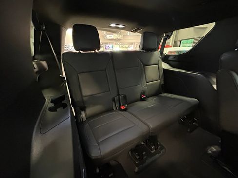 Used 2023 Chevrolet Tahoe Z71 w/ Luxury Package AWD/4WD image 6
