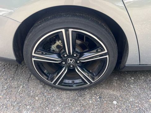 Used 2024 Honda Accord Sport image 4
