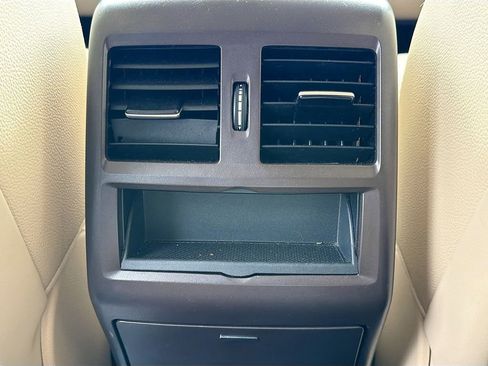 Used 2017 Mercedes-Benz GLE 350 w/ Premium 1 Package image 19