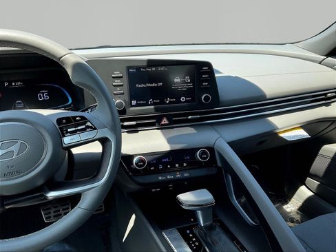 Certified 2026 Hyundai Elantra Sport FWD image 9