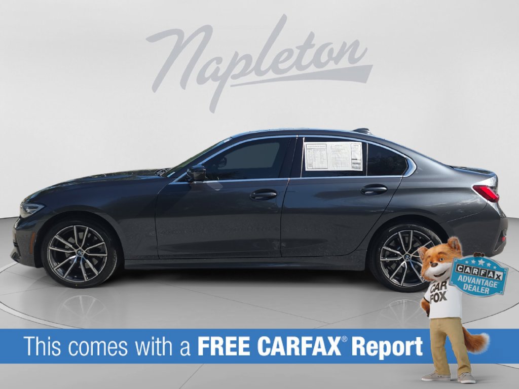 Used 2022 BMW 330i Sedan w/ Premium Package 2 RWD image 2