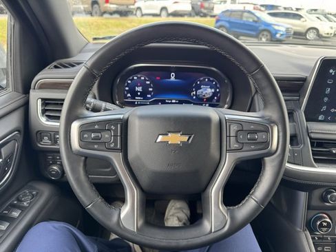 Used 2024 Chevrolet Suburban LT w/ LT Signature Plus Package image 26