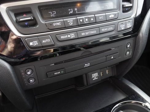 Used 2016 Honda Pilot Elite image 15