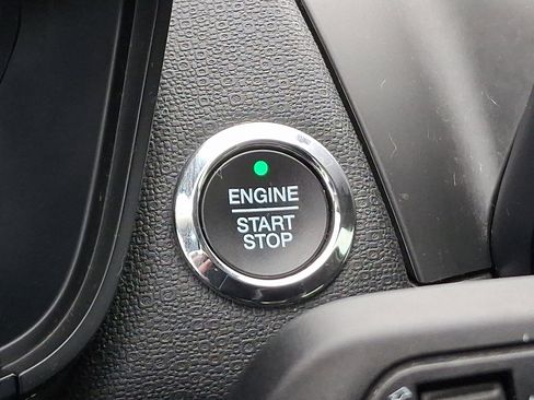 Used 2022 Ford EcoSport SE w/ SE Convenience Package image 24