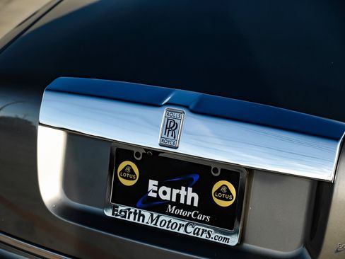 Used 2014 Rolls-Royce Phantom Sedan image 27