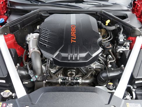 Used 2018 Kia Stinger GT2 AWD/4WD image 9