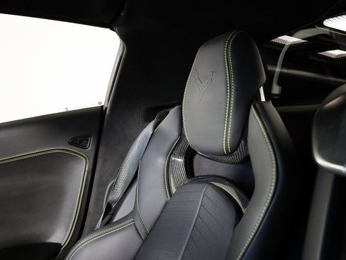 Used 2021 Chevrolet Corvette Stingray image 39