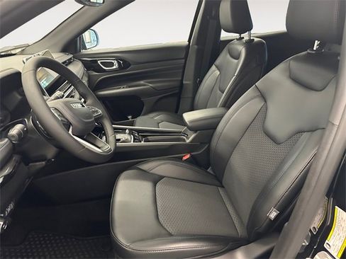 New 2026 Jeep Compass Latitude w/ Quick Order Package 29K image 9