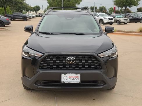 Used 2024 Toyota Corolla Cross LE FWD image 5