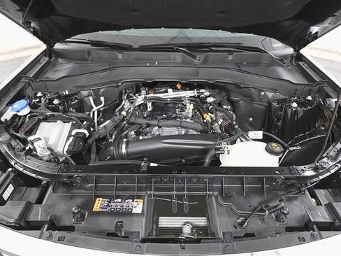 Used 2025 Ford Explorer Active image 30