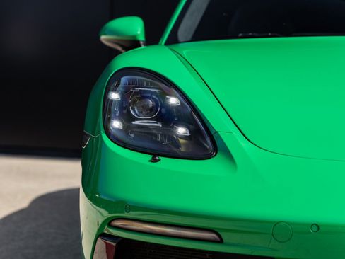 Used 2023 Porsche 718 Cayman GT4 image 13