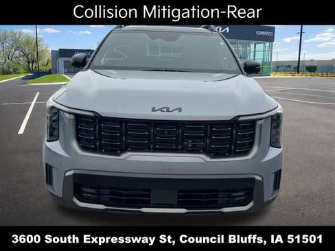 Used 2025 Kia Sorento SX AWD/4WD image 12