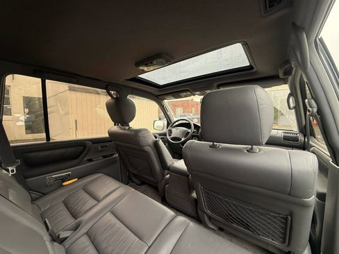 Used 2001 Toyota Land Cruiser AWD/4WD image 19