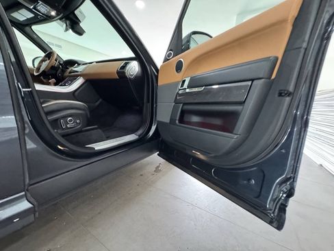 Used 2020 Land Rover Range Rover Sport SVR AWD/4WD image 21