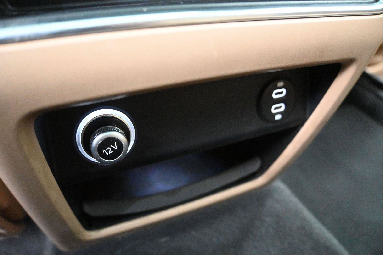 Used 2021 Porsche Cayenne AWD/4WD image 13