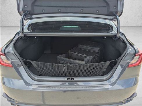 Certified 2025 Toyota Camry SE image 10