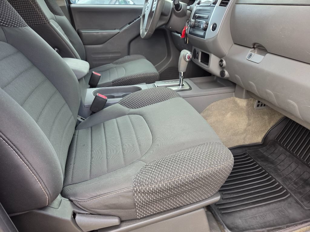 Used 2017 Nissan Frontier Desert Runner RWD image 35