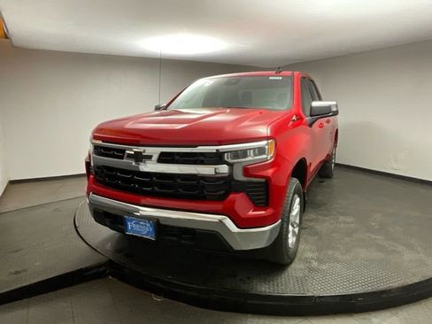 New 2026 Chevrolet Silverado 1500 LT w/ LPO, Dark Essentials Package image 3