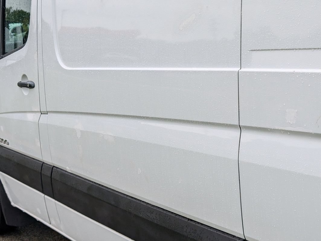 Used 2008 Dodge Sprinter 2500 RWD image 37