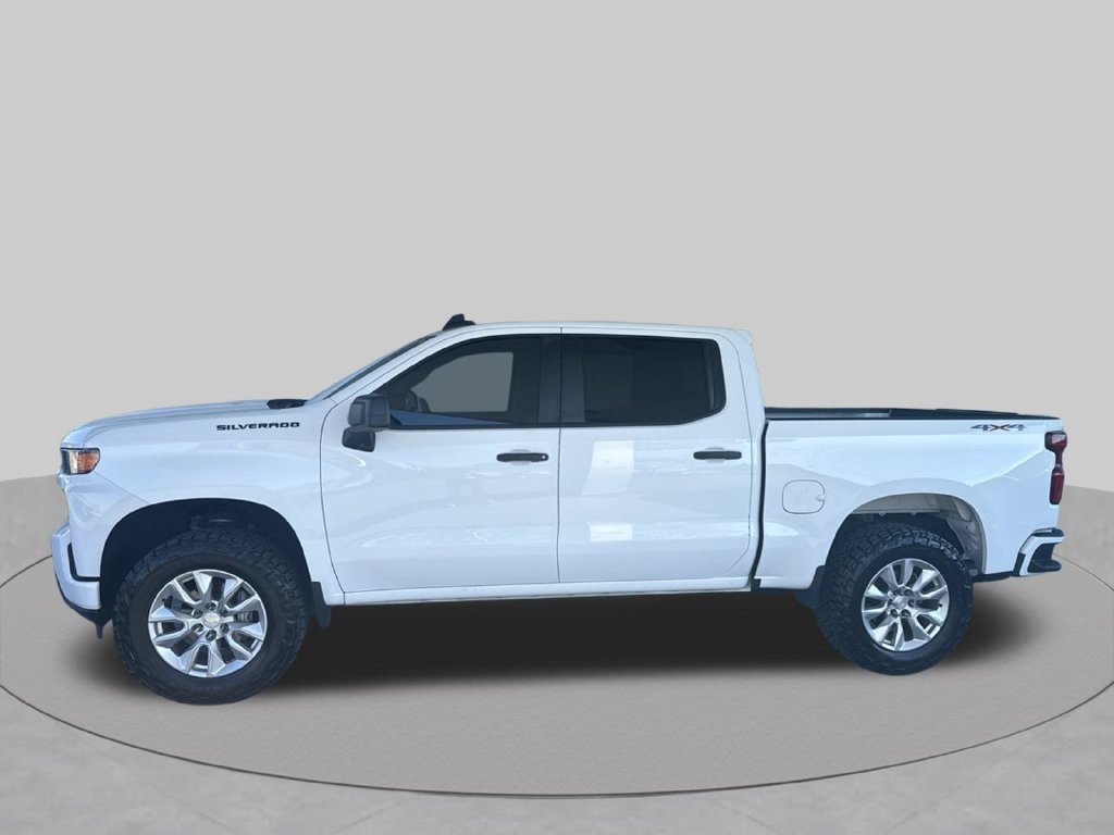 Used 2020 Chevrolet Silverado 1500 Custom w/ Custom Value Package AWD/4WD image 3