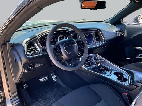 Used 2022 Dodge Challenger R/T Scat Pack RWD image 17