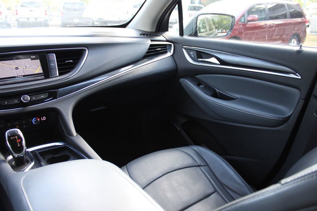 Used 2019 Buick Enclave Essence FWD image 15