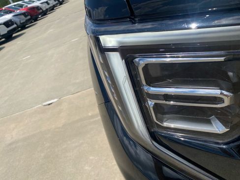 Used 2024 GMC Sierra 1500 Denali AWD/4WD image 28